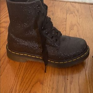 Girls size 3 dr martens